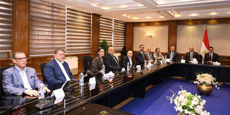 جوهر نبيل وياسر إدريس يضعان خارطة طريق أولمبياد 2028