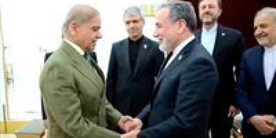 إيران تشترط انسحاب أمريكا ورفع الحصار في رد من 14 نقطة لإنهاء الحرب