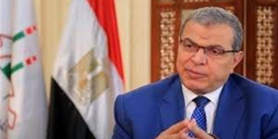 رئيس "قوى عاملة النواب" يستعرض تقرير التأمينات والمعاشات