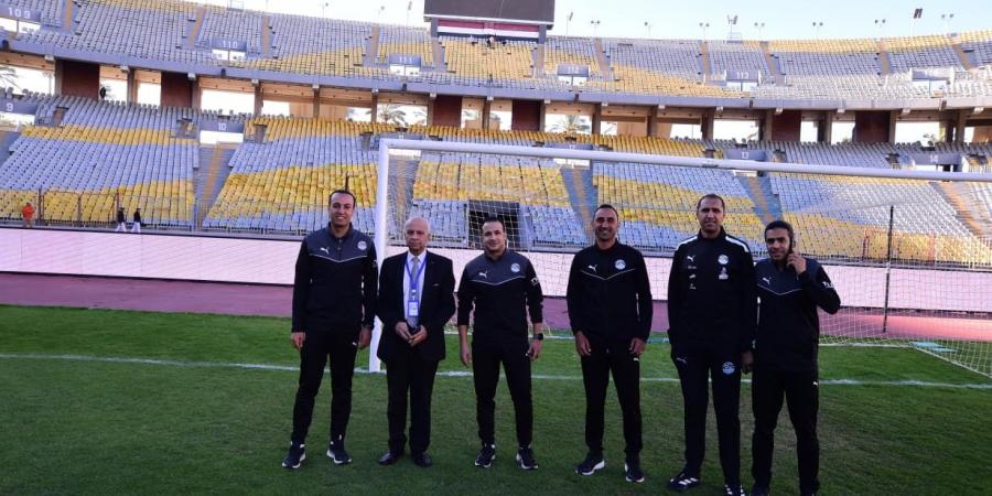 شاهد طاقم حكام مباراة الزمالك وسموحة في ملعب برج العرب رغم حادث حكم الـVAR