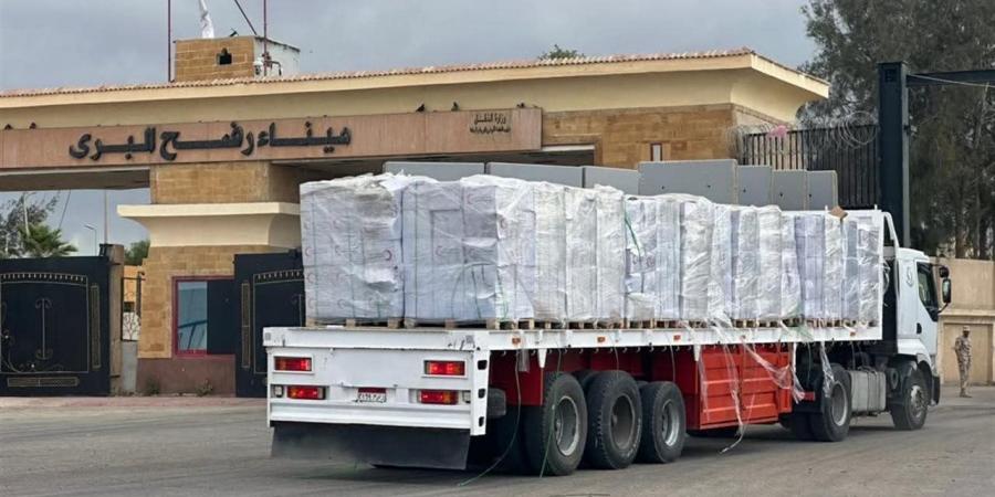 «الهلال الأحمر» تجهز القافلة 189 من «زاد العزة» لدعم غزة