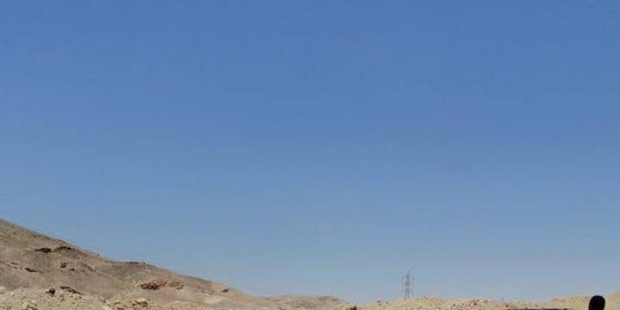 تفاصيل حادث ميكروباص على صحراوي قنا