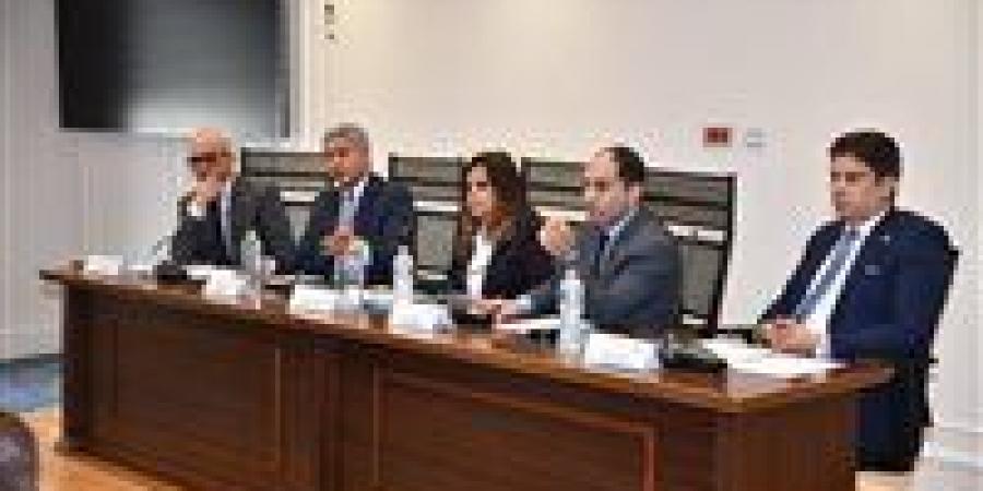 وزير السياحة من البرلمان: التوسع في منح تراخيص شركات سياحية جديدة يضر بالشركات القائمة
