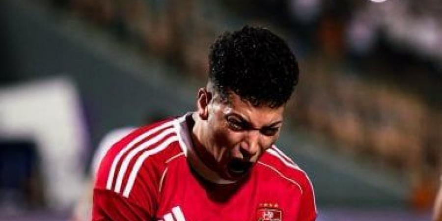 فحص طبى وأشعة على إمام عاشور بعد كدمة الركبة