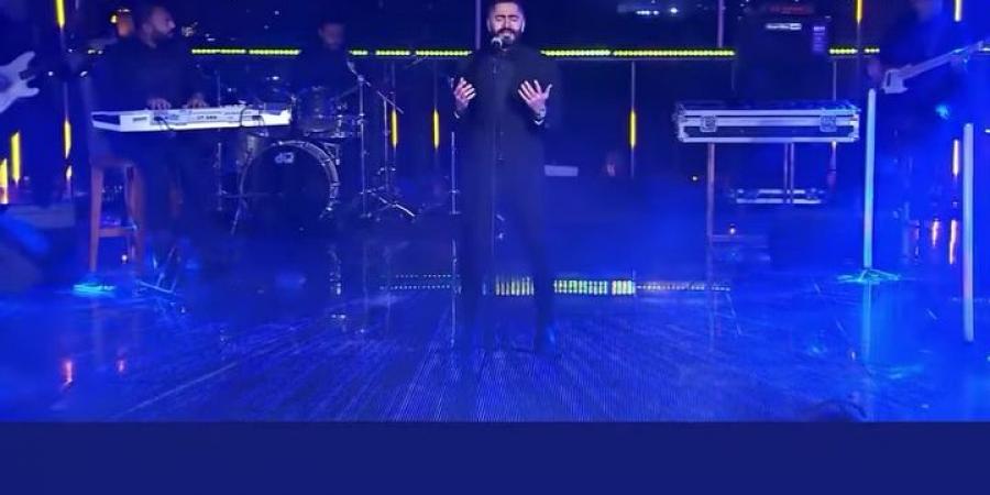تامر حسني يعيد تقديم أغنية نسيانك صعب أكيد تزامنا مع رحيل هاني شاكر
