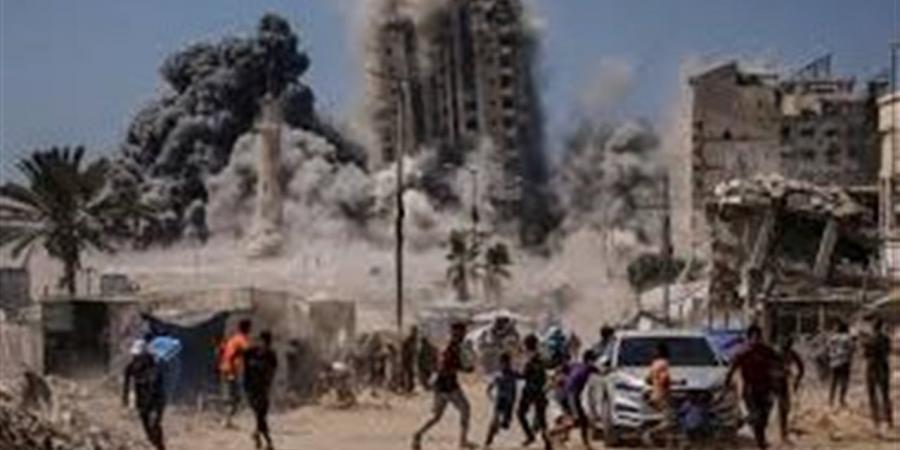 "القاهرة الإخبارية": استمرار الغارات الصهيونية على قطاع غزة دون انقطاع