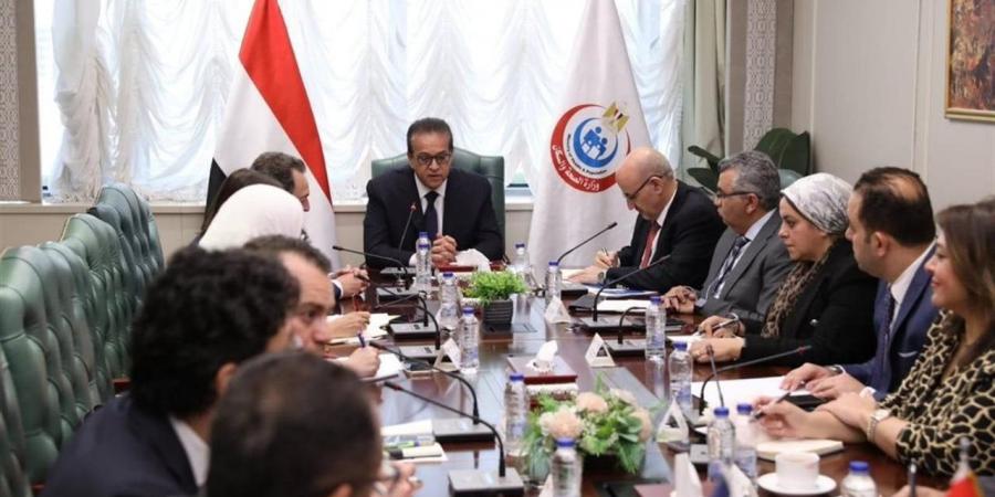 وزير الصحة: حريصون على تقديم كل أشكال الدعم الطبي والإنساني للأشقاء الفلسطينيين