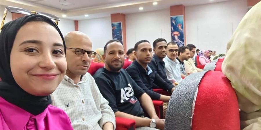مشاركة شبابية من الوادي الجديد بمعسكر "شباب ضد الإلحاد" لتعزيز الوعي الفكري بالغردقة