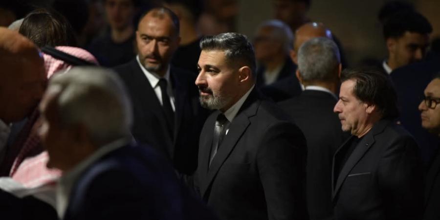يسرا وكريم عبد العزيز وزينة.. حضور مهيب من نجوم الفن في عزاء هاني شاكر