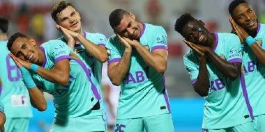 أسبوع السعد للفراعنة.. ربيعة يتوج بالدوري الإماراتي وحمزة بطلًا مع برشلونة