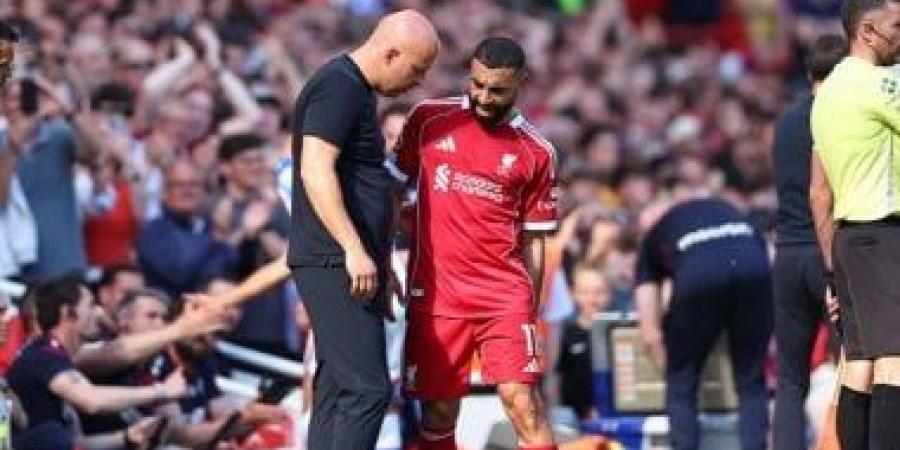 سلوت يعلن غياب محمد صلاح عن مباراة ليفربول ضد تشيلسي