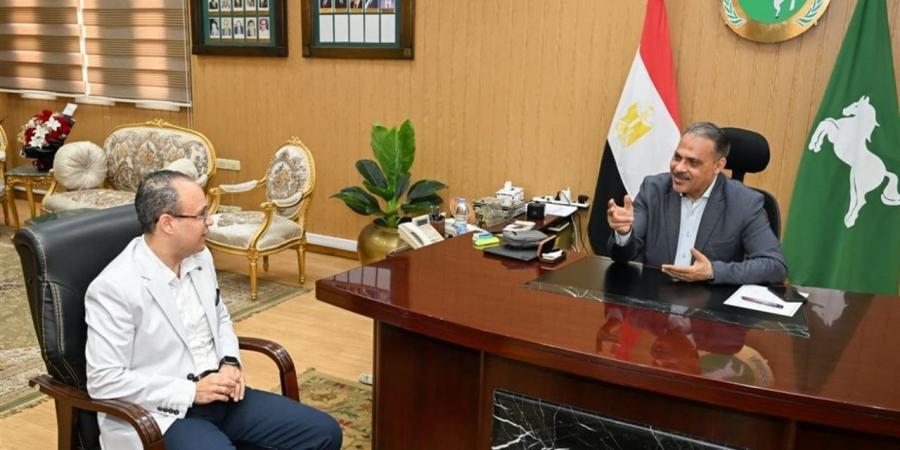 مساعد وزير الصحة بالشرقية: تلبية احتياجات المستشفيات من التجهيزات والمستلزمات الطبية