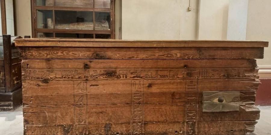 مقتنيات المتحف المصرى.. التابوت المزدوج لـ أمنمحات