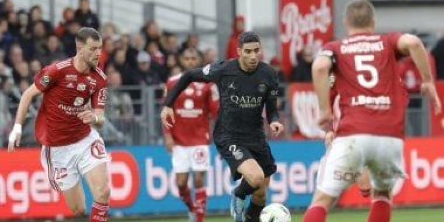 باريس سان جيرمان يطمح لتكريس عقدة بريست في الدوري الفرنسي