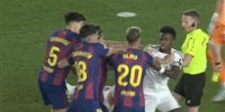 ريال مدريد.. ملخص اهداف ونتيجه مباراة ريال مدريد وبرشلونة في الدوري الإسباني بعد مرور 60 دقيقة