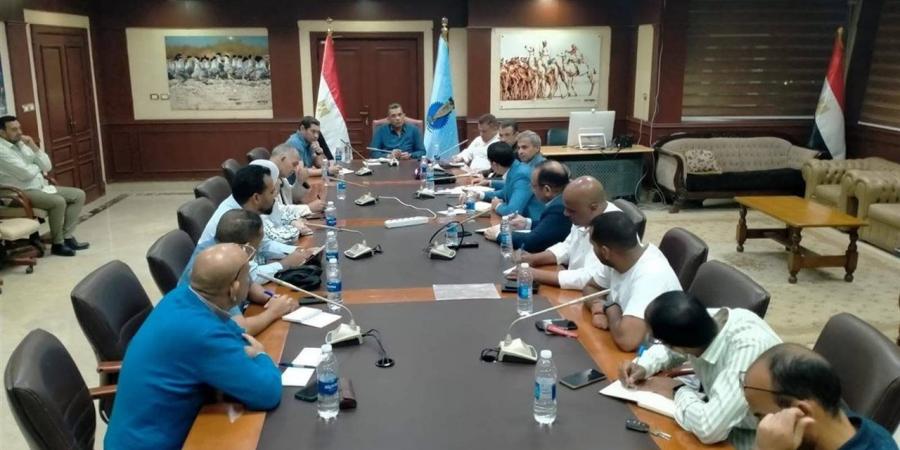 البحر الأحمر تتابع مشروعات الصرف الصحي بالغردقة وتوجية بربط «مبارك 6» بالشبكة القومية