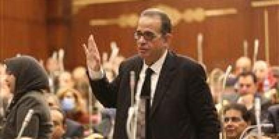 النائب طارق عبد العزيز : المدارس اليابانية هدف ولازرار في الجاكيت…وهل هنقضي علي الغش في الامتحانات بقطع الانترنت ولا هنعمل اية