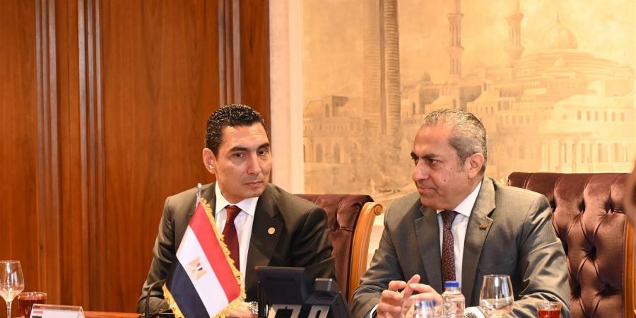 وزير الشباب والرياضة ورئيس العاصمة الجديدة يدعمان الألعاب الفردية لأولمبياد 2028