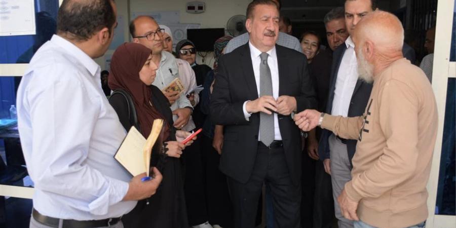 جولة مفاجئة لمحافظ بورسعيد داخل مركز "طب أسرة الجوهرة" (صور)