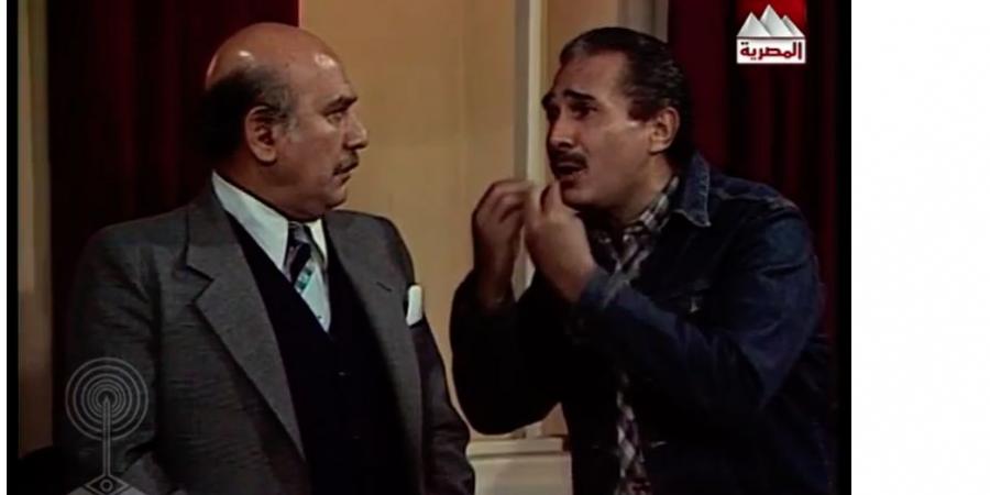 كيف جسّد عبد الرحمن أبو زهرة "صوت الضمير" في "نهاية العالم ليست غداً"؟