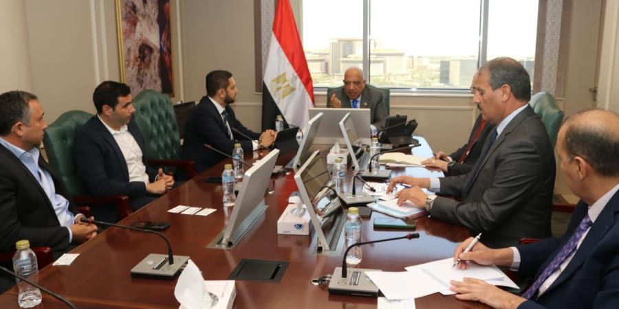 الكهرباء: دعم وتطوير وتحديث الشبكة القومية للكهرباء لتعزيز إدارة الطاقة ومنع الهدر