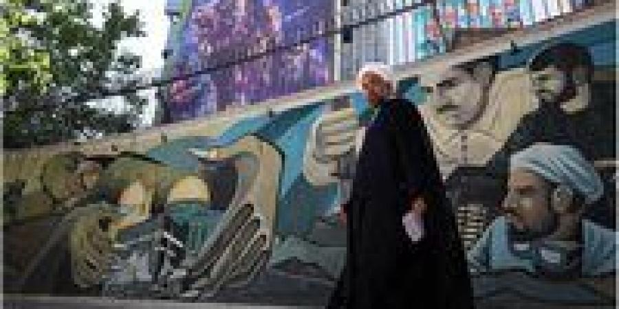 إيران تنفذ حكم الإعدام بحق شاب بتهمة التجسس وسط تنديد حقوقي واسع