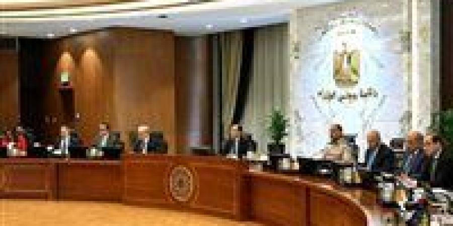 رئيس الوزراء يشدد على ضرورة اتخاذ جميع التدابير اللازمة لتوفير السلع الاستهلاكية الأساسية