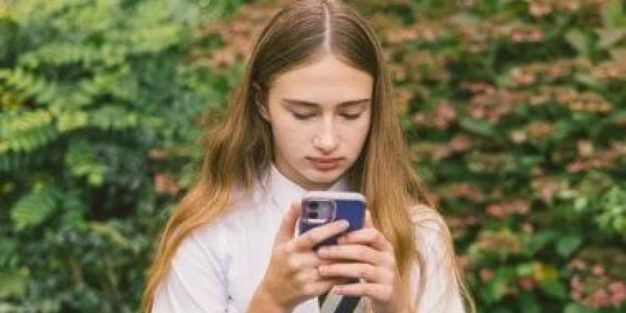 إسبانيا تشديد تنظيم منصات التواصل والذكاء الاصطناعى رغم ضغوط الشركات.. تفاصيل