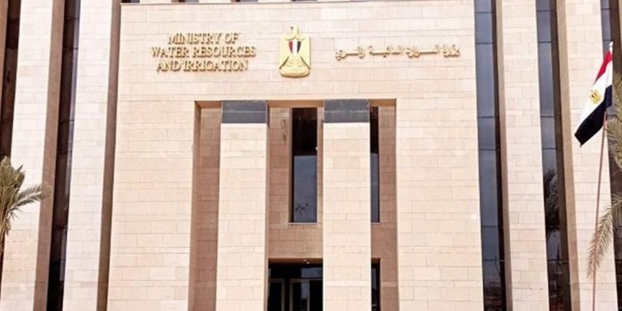 كيف تواجه مصر تحديات المناخ على سواحلها؟.. "الري" تجيب