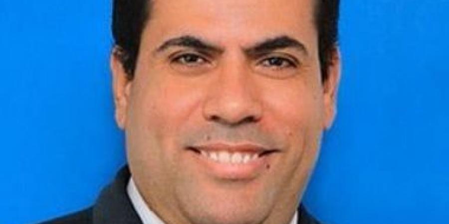 حسين عبد البصير يكتب: كفافيس يعود إلى أثينا.. تمثال للشاعر بقلب المدينة