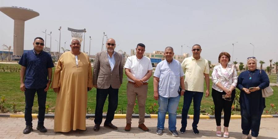 رئيس جهاز مدينة بني سويف الجديدة يبحث مع مجلس الأمناء تطوير الخدمات والاستجابة لمطالب السكان