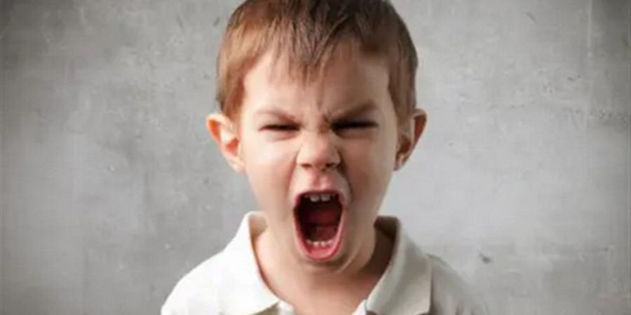 نصائح للأمهات لحماية الأطفال أثناء اللعب في الحر