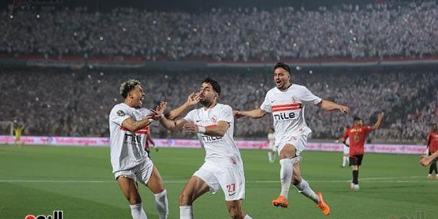 كاميرا «اليوم السابع» ترصد احتفال لاعبى الزمالك بهدف التقدم أمام اتحاد العاصمة