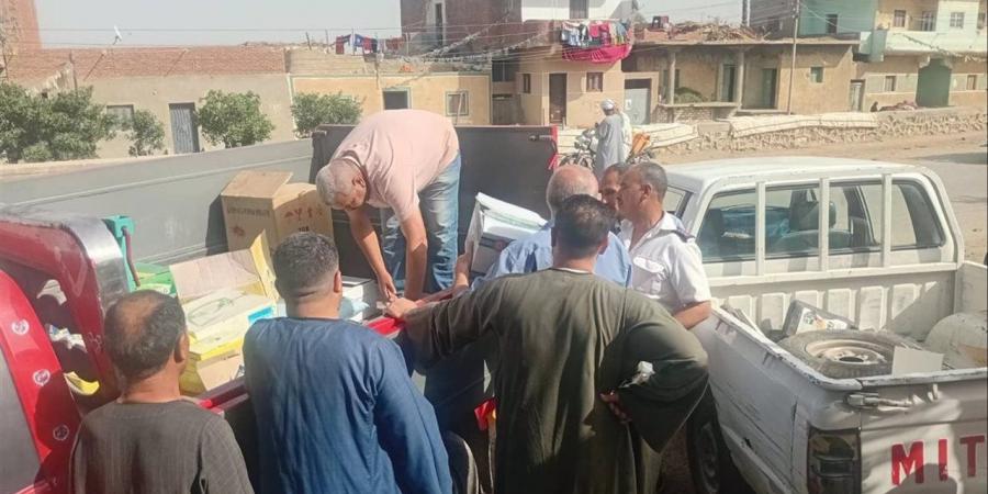 ضبط مبيدات مجهولة المصدر خلال حملات رقابية على محال المبيدات الزراعية بالفيوم