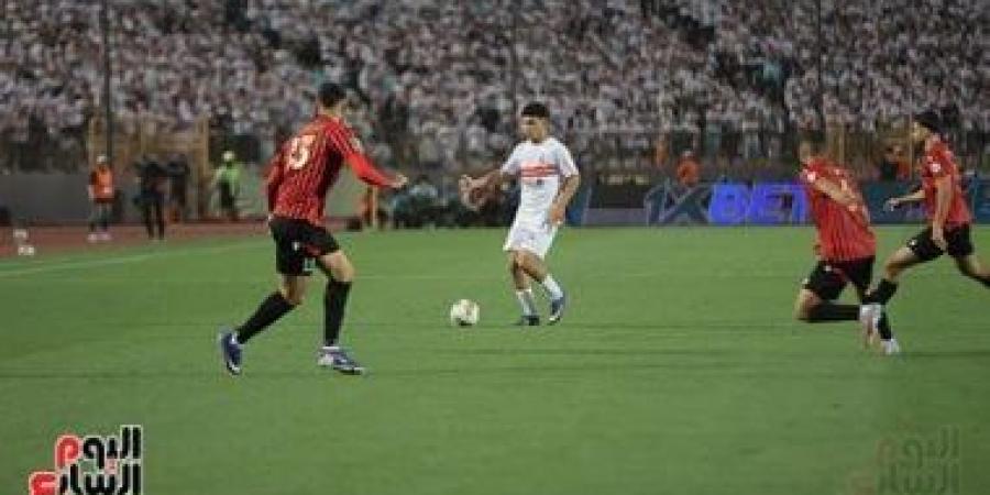 لعنة الأرض تضرب الزمالك والنصر في ليلة النهائيات.. فيديو