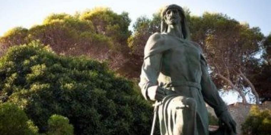 من مطاردة العباسيين إلى مجد الأندلس.. كيف أنقذ عبد الرحمن الداخل الأمويين؟