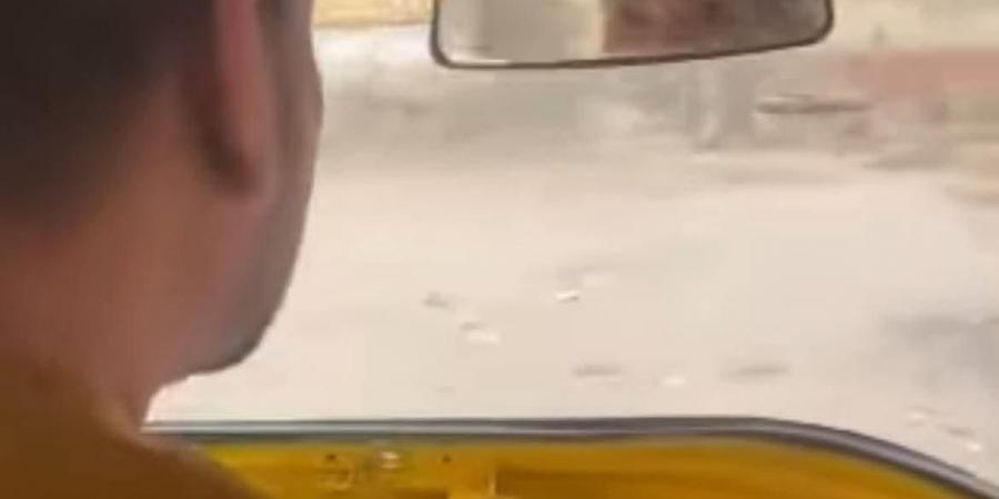 بسبب الأجرة .. القبض على سائق قام بقلب التوك توك بأحد الركاب بالشرقية