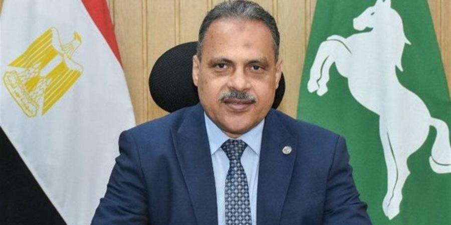محافظ الشرقية يدعو المواطنين للاستفادة من تطبيق "شارك 2030" الصادر عن وزارة التخطيط