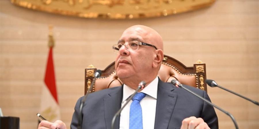 البرلمان يوافق على حذف "محاكمة الحكومة جنائيا" من المضبطة