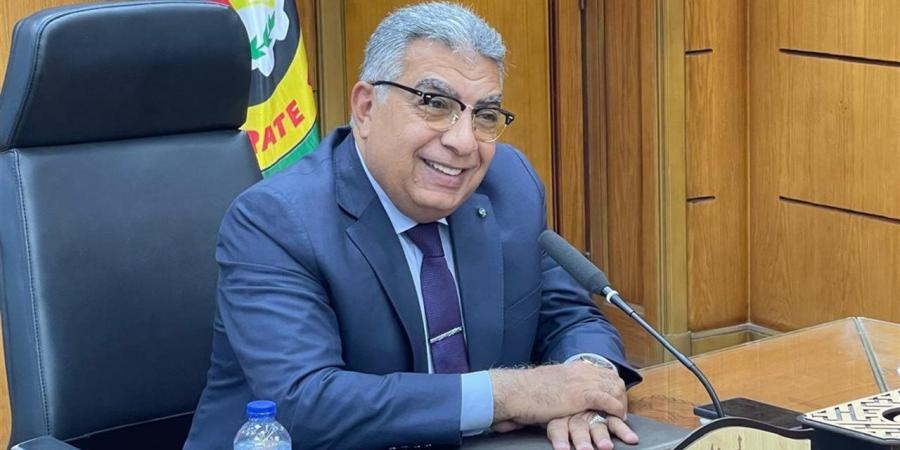 محافظ الدقهلية يعلن الطوارئ بالقطاعات الخدمية والمجازر لاستقبال العيد