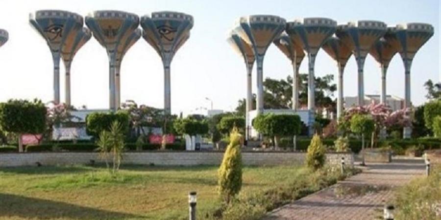 جامعة قناة السويس تطلق برنامجًا مميزًا بكلية التجارة بنظام الساعات المعتمدة