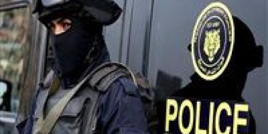 الكاميرات تفضحه.. سرقة محل في الإسكندرية تنتهي بضبط المتهم وإعادة المسروقات