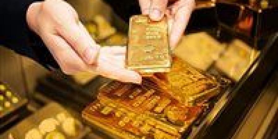 أسعار الذهب منتصف تعاملات اليوم الأحد.. تحديث مباشر