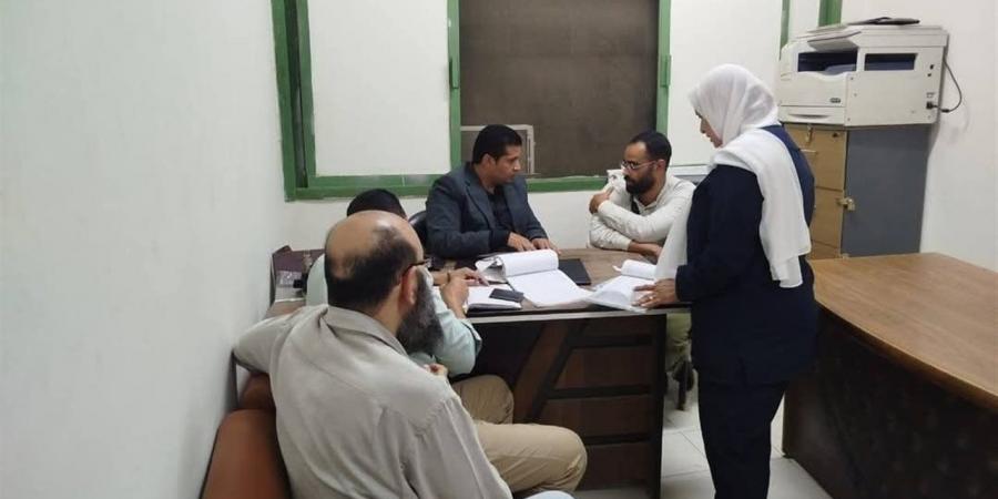 رئيس مدينة السادات يُحيل 34 طبيبًا وممرضًا للتحقيق لعدم التواجد أثناء النوبتجية