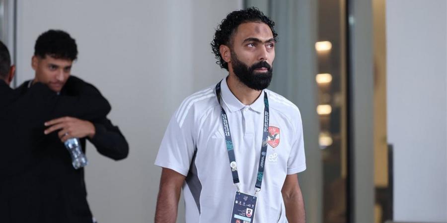 10 ملايين تؤجل حسم تجديد عقد حسين الشحات مع الأهلي