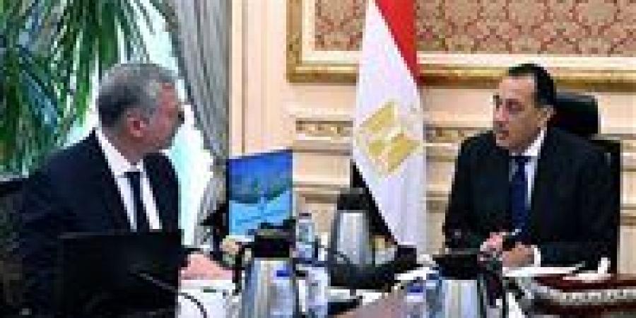 البترول: تراجع مستحقات الشركاء الأجانب إلى 440 مليون دولار