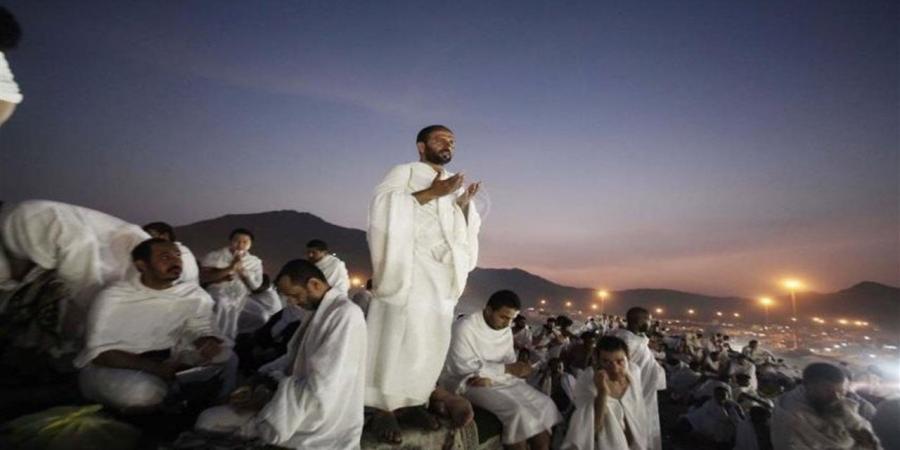 مغفرة جميع الذنوب.. دعاء يوم عرفة للحاج مكتوب