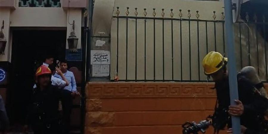 عقب إخماده.. اجهزة الأمن تعاين حريق مسجد التقوى بالمهندسين
