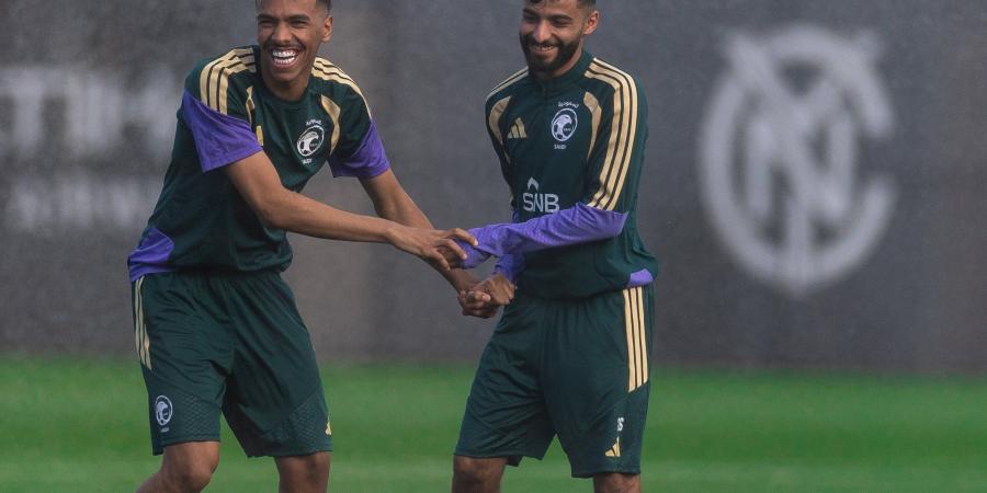 منتخب السعودية يدشن تدريباته فى نيويورك استعدادا للمونديال «فيديو وصور»