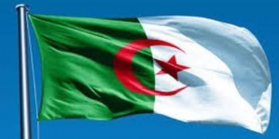 الجيش الجزائرى يعلن عن عملية أمنية جنوب البلاد ويسترجع أسلحة وذخائر